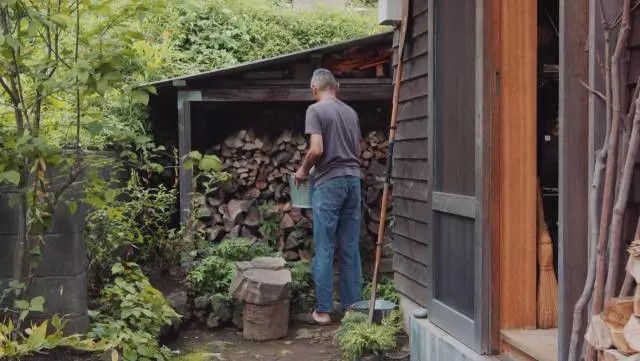 Ngôi nhà nơi thôn quê giản dị nhưng ngập tràn yêu thương của đôi vợ chồng kết hôn được 20 năm ở Nhật