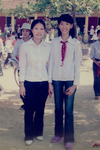 Các sao Vbiz khoe ảnh ngố tàu thời đi học và gửi lời tri ân đầy ý nghĩa trong ngày 20-11 tới các thầy cô giáo