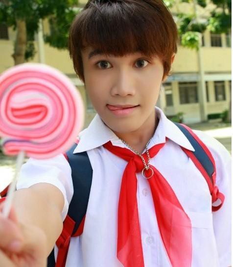 Các sao Vbiz khoe ảnh ngố tàu thời đi học và gửi lời tri ân đầy ý nghĩa trong ngày 20-11 tới các thầy cô giáo