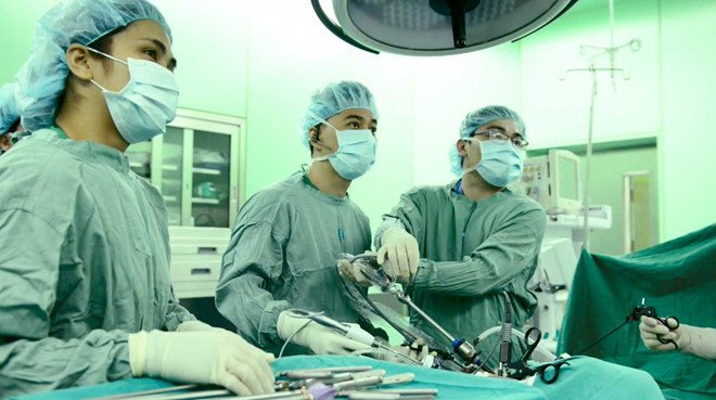 Ăn 10 trái hồng, người phụ nữ nhập viện cấp cứu vì tắc ruột Ăn 10 trái hồng, người phụ nữ nhập viện cấp cứu vì tắc ruột