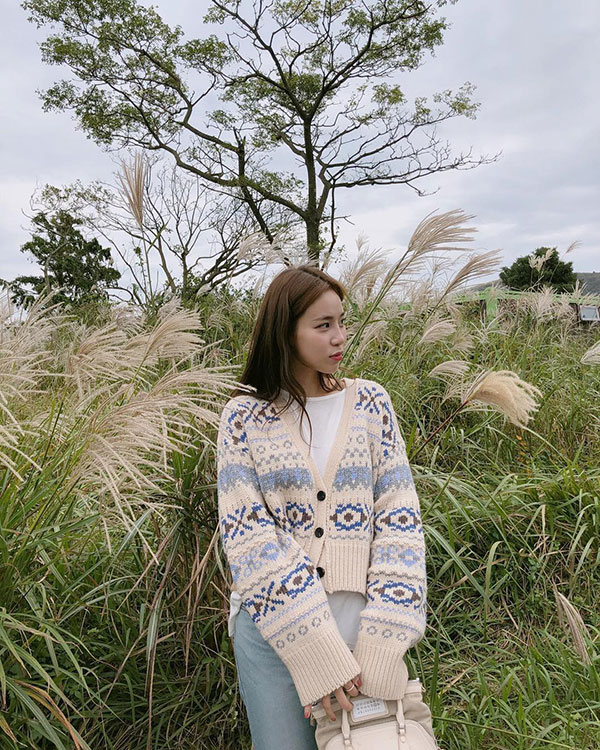 Mong trời lạnh mãi mới được toại nguyện, các nàng hãy tranh thủ diện ngay 4 công thức xinh xẻo mà chẳng hề kén dáng này