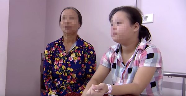 Bé gái 13 tuổi phát hiện mắc bệnh của người lớn tuổi từ chiếc quần nhỏ