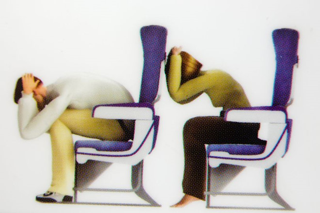 Trường hợp nào máy bay xả nhiên liệu, tiếp viên hô cảnh báo?