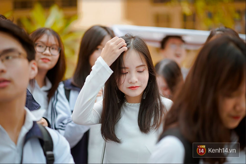 Trường Việt Đức chào mừng ngày 20/11: Đã mắt ngắm dàn nữ sinh xinh ngây ngất trong tà áo dài