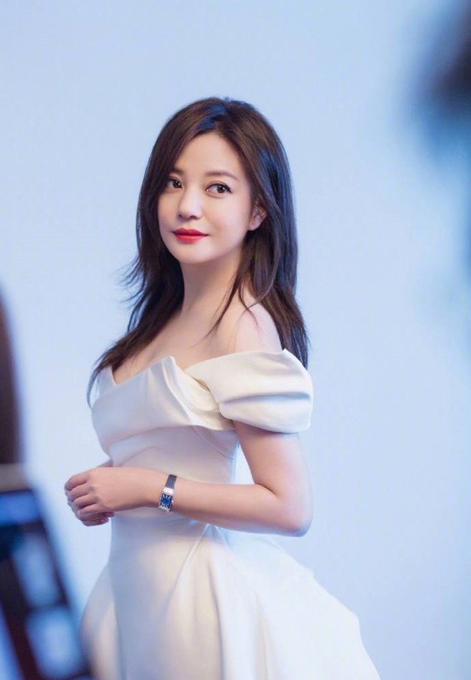 Án phạt mới về tội lừa đảo chứng khoán của Triệu Vy: Khi Én Nhỏ biến thành Diều Hâu