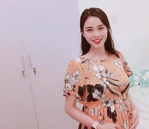 Lên mạng than thở cách dùng vợ như phá của chồng, mẹ trẻ nhận vô số lời khen của cư dân mạng Lên mạng than thở cách dùng vợ như phá của chồng, mẹ trẻ nhận vô số lời khen của cư dân mạng