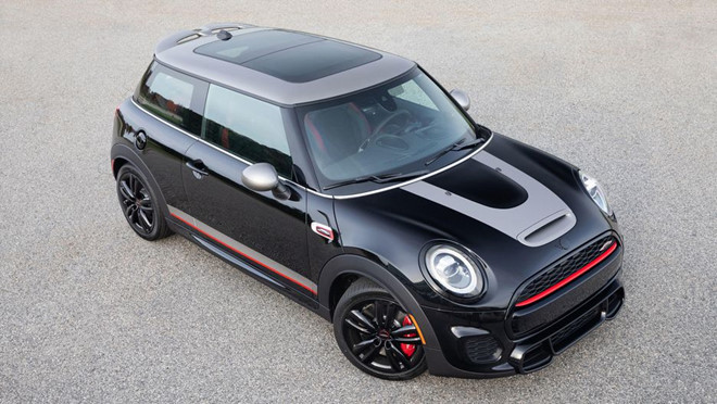 Xe Mini phiên bản John Cooper Works Knights sắp ra mắt