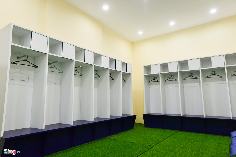 Sân Hàng Đẫy xuống cấp trước trận đấu lớn cuối cùng