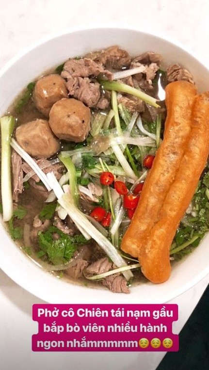 Có ai tự tin như Tóc Tiên: Khoe ảnh loạt món ăn tự làm, lại còn tiện miệng khen mình nấu ngon phát điên