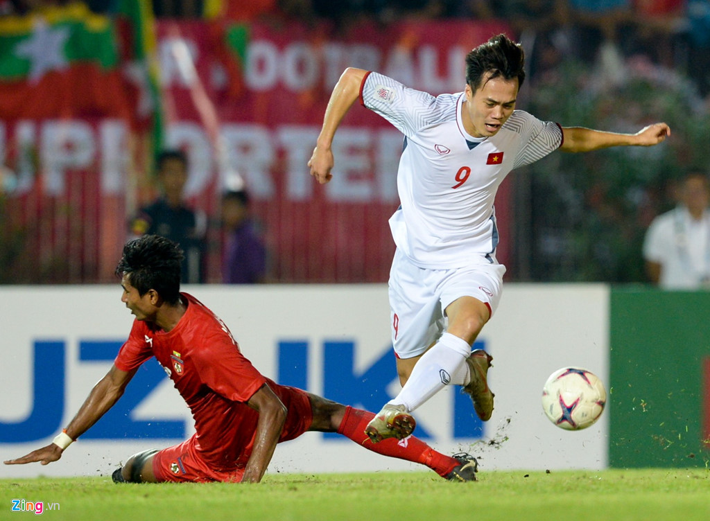 Vì sao tuyển Việt Nam không chơi tấn công áp đặt ở AFF Cup?