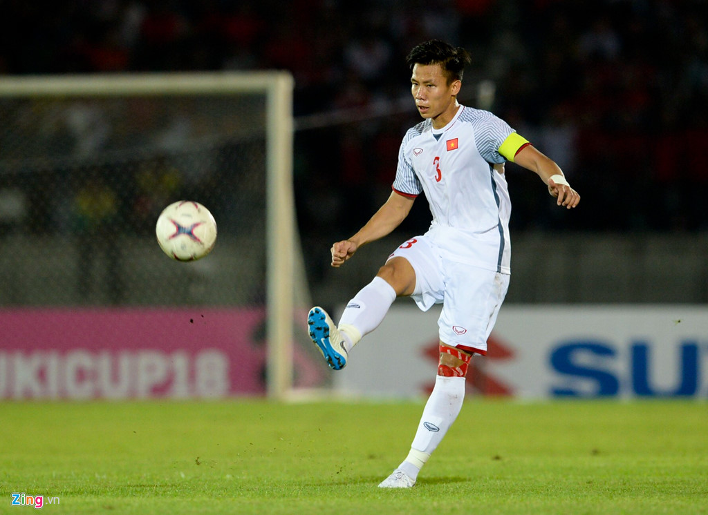 Vì sao tuyển Việt Nam không chơi tấn công áp đặt ở AFF Cup?