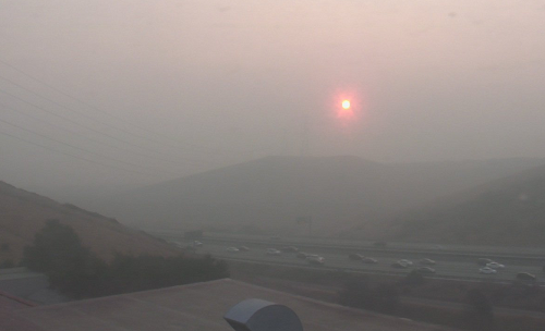 Khói bụi cháy rừng California lan xa 5.000 km, tới tận New York