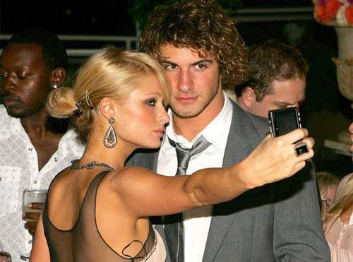 Paris Hilton: Ba lần hủy hôn và 20 cuộc tình dang dở