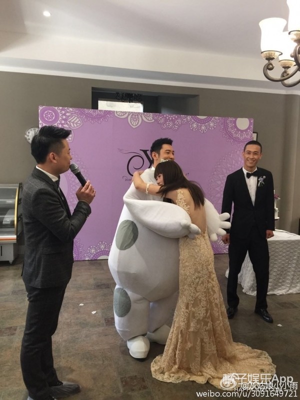 Sự thật về câu nói của Huỳnh Hiểu Minh: Anh đã cố gắng hết sức nhưng không giữ được em bất ngờ xuất hiện giữa nghi vấn ly hôn