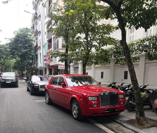 Hot: Những hình ảnh đầu tiên về đám hỏi bí mật của Á hậu Thanh Tú với chồng đại gia U40