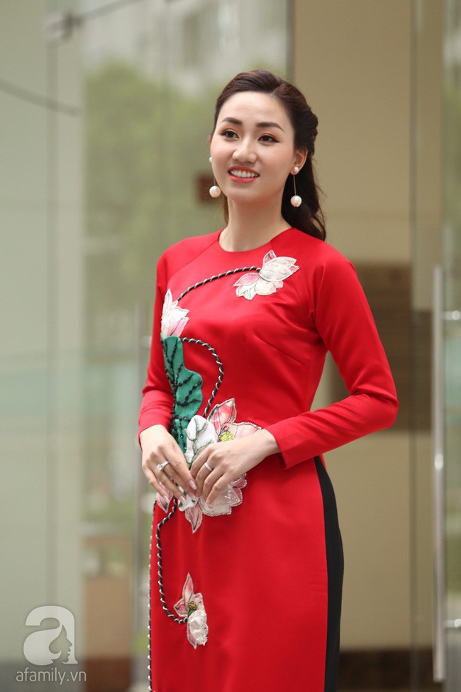 Hot: Những hình ảnh đầu tiên về đám hỏi bí mật của Á hậu Thanh Tú với chồng đại gia U40