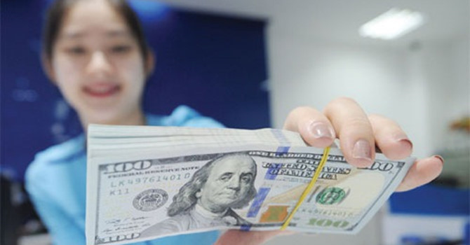 Giá USD tiếp tục tăng mạnh