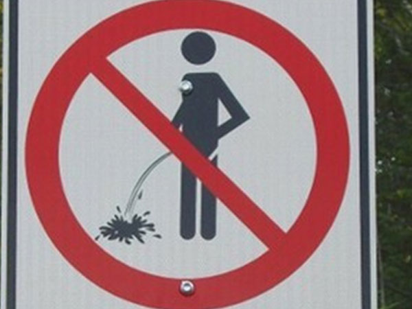 4 người bị chém trọng thương từ chuyện tiểu bậy, quát chó