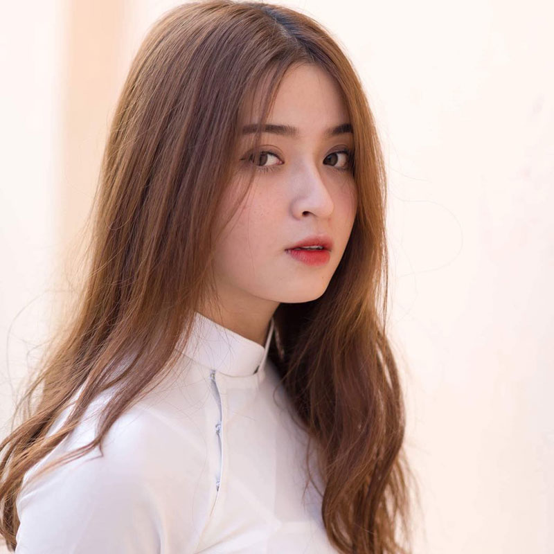 Nữ sinh miền Tây xinh đến mức bị nhầm là phẫu thuật thẩm mỹ