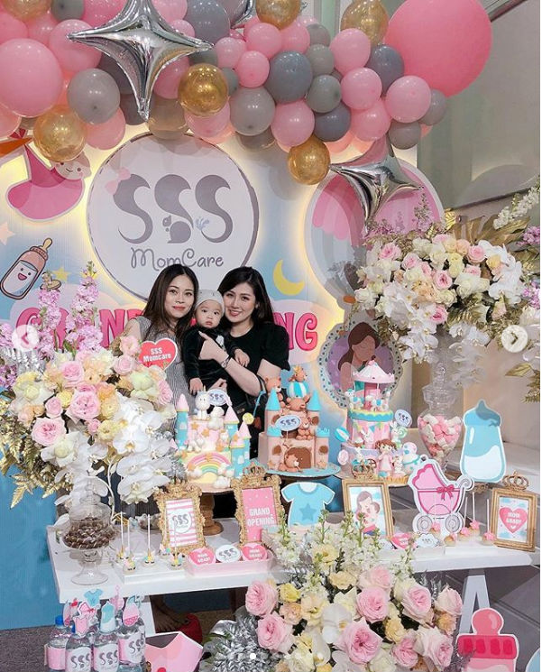 Chung một khung hình, Á hậu Tú Anh mũm mĩm không kém bà bầu 8 tháng Hằng Túi là bao