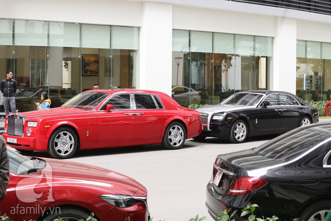 Cuối cùng chú rể của Á hậu Thanh Tú lộ diện, hóa ra lại là đại gia quen mặt đình đám trong giới doanh nhân Việt Nam