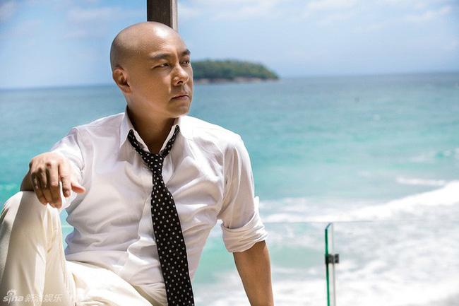 Cuộc đời nhiều bi kịch của Trương Vệ Kiện: Bị cha ruột bỏ rơi, hai con chết trong bụng mẹ