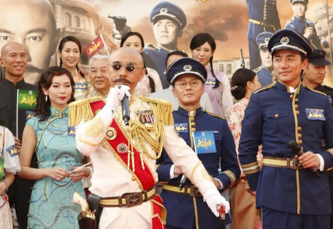 Cuộc đời nhiều bi kịch của Trương Vệ Kiện: Bị cha ruột bỏ rơi, hai con chết trong bụng mẹ