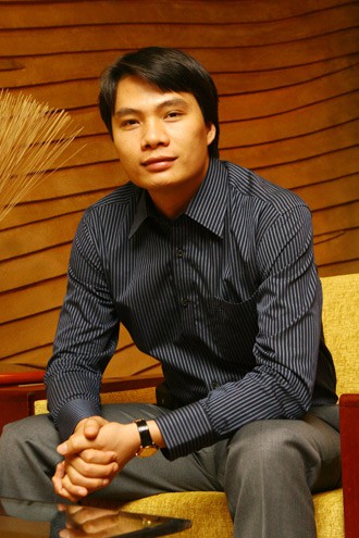 Chân dung chồng đại gia, hơn 16 tuổi của Á hậu Thanh Tú: Đã có 2 con riêng, là CEO nổi tiếng