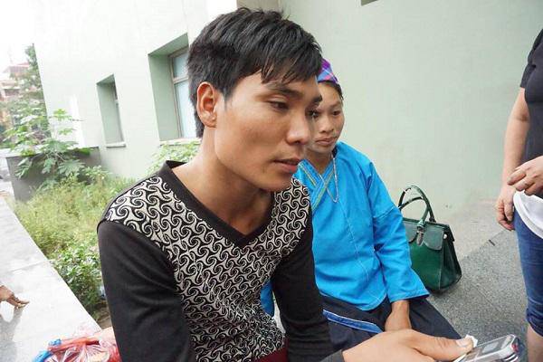 Người chồng đỡ đẻ cho vợ tại nhà: Ruột con vẫn lòi ngoài bụng, vợ tôi không dám về nhà