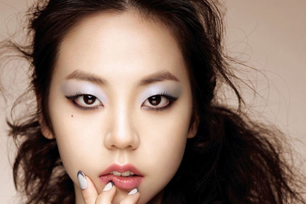 Không nên kết bạn với kiểu phụ nữ mang đặc điểm này kẻo có ngày bị lừa bán mà không hay Không nên kết bạn với kiểu phụ nữ mang đặc điểm này kẻo có ngày bị lừa bán mà không hay