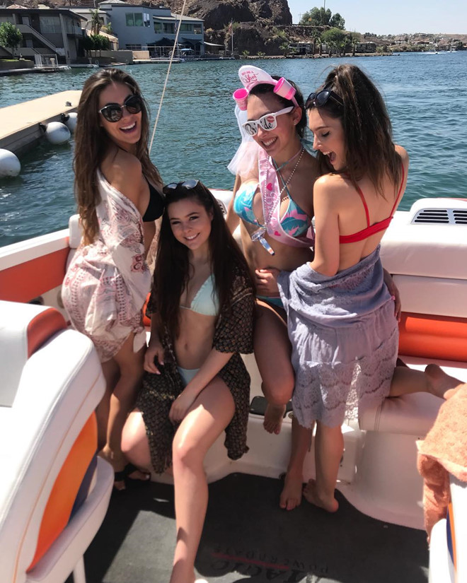 Nhan sắc nóng bỏng của hot girl 9X Mỹ Nhan sắc nóng bỏng của hot girl 9X Mỹ