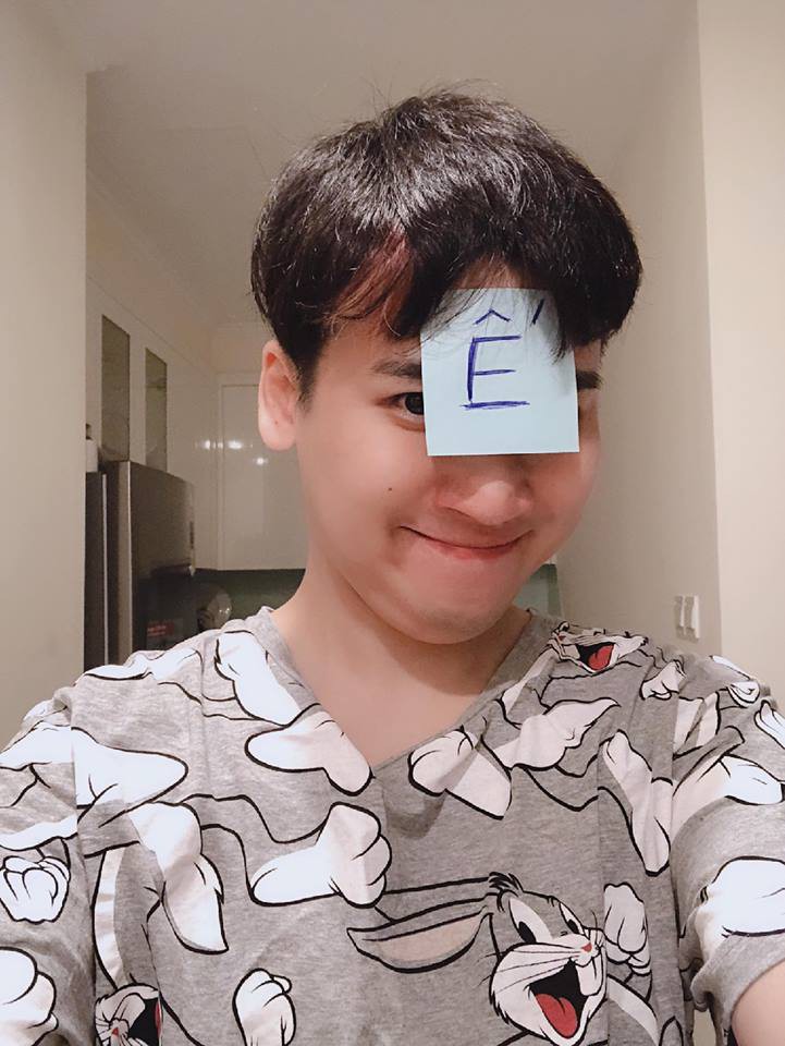 Vừa than ế tháng trước, tháng này Vlogger Huy Cung đã đăng ảnh đám hỏi và thông báo cuối năm cưới vợ