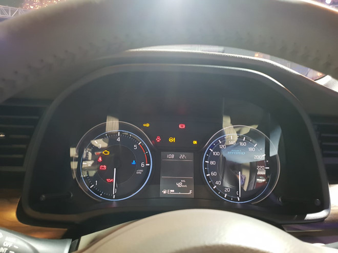 Xe 7 chỗ Suzuki Ertiga 2018 giá từ 10.500 USD tại Ấn Độ