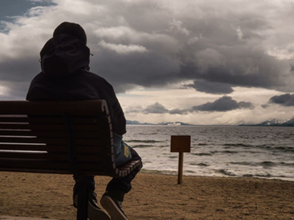 Tôi yêu em sau khi vô tình biết em không cùng huyết thống