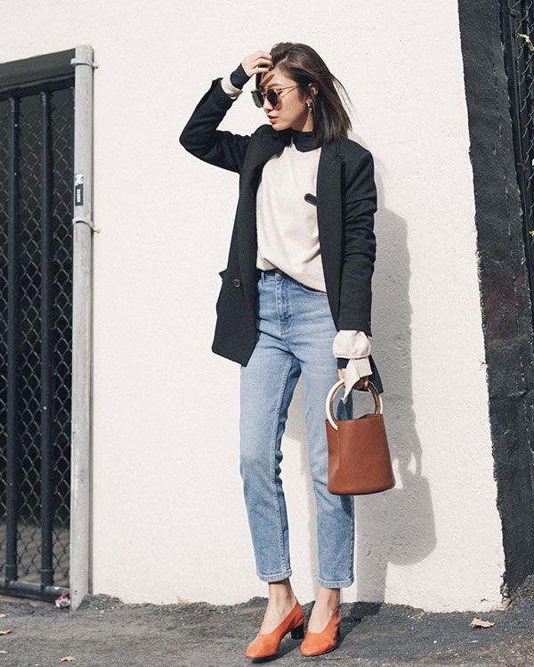 Diện quần jeans đi làm quả thực thú vị, nhưng mặc sao cho đúng chất công sở thì bạn cần nhớ 3 công thức sau