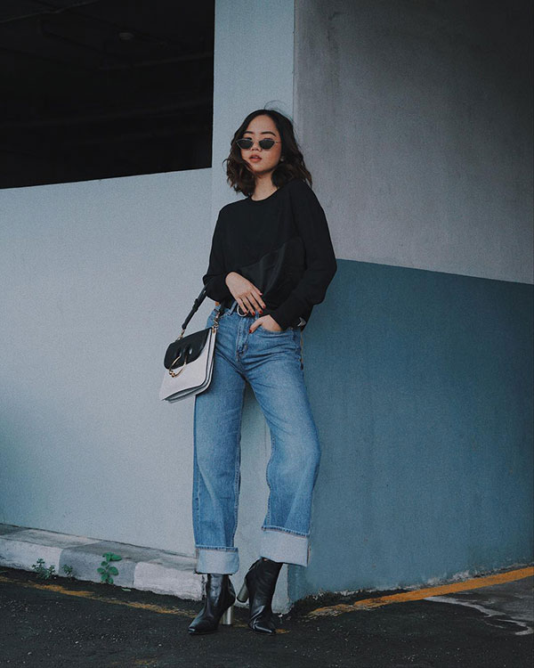 Diện quần jeans đi làm quả thực thú vị, nhưng mặc sao cho đúng chất công sở thì bạn cần nhớ 3 công thức sau