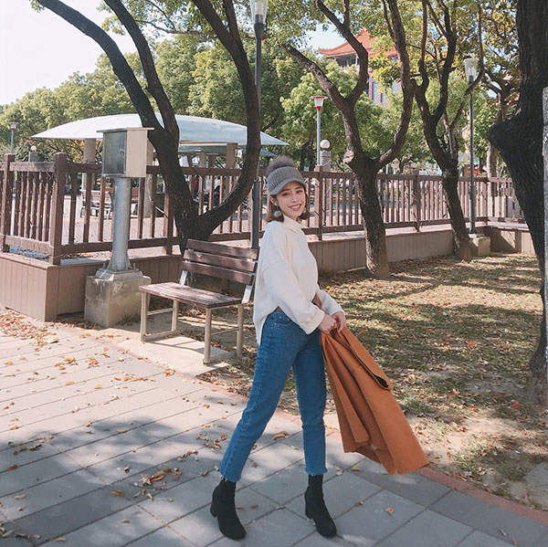 Diện quần jeans đi làm quả thực thú vị, nhưng mặc sao cho đúng chất công sở thì bạn cần nhớ 3 công thức sau