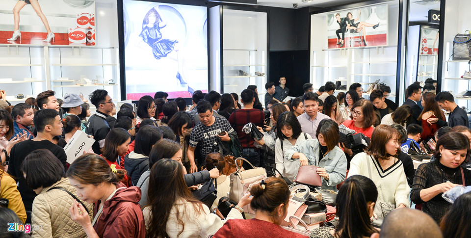 Black Friday: Nơi hạ cửa chặn khách, chỗ đìu hiu