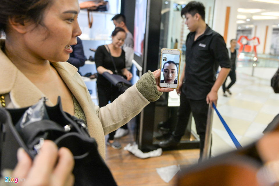 Black Friday: Nơi hạ cửa chặn khách, chỗ đìu hiu