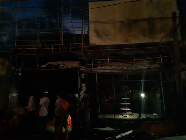 Tai nạn xe bồn 6 người chết: Ngây dại nhìn vợ và 2 con nằm bất động trong đống đổ nát