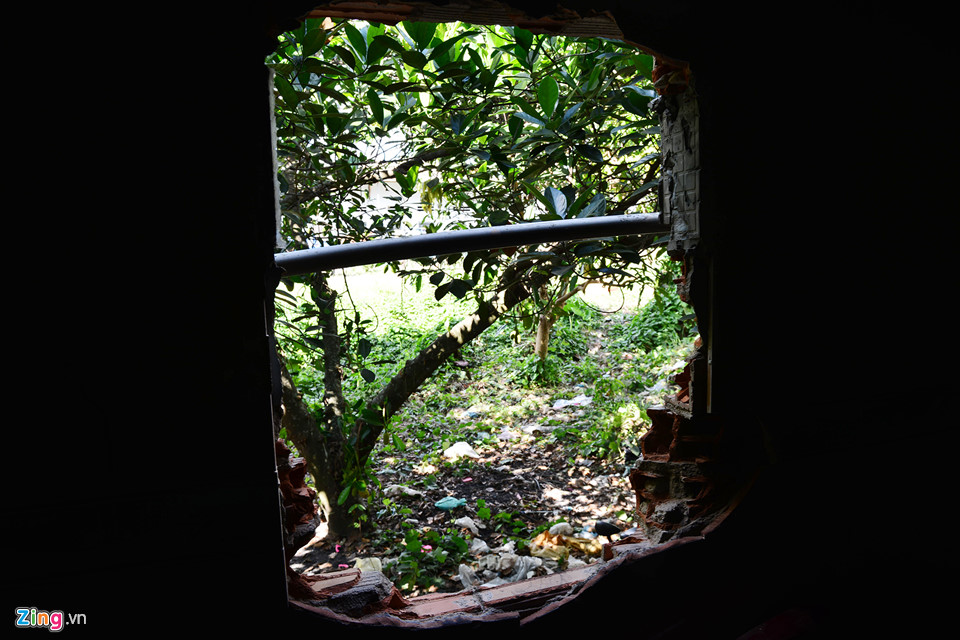 Cảnh tan hoang sau vụ cháy xe bồn chở xăng làm 6 người chết