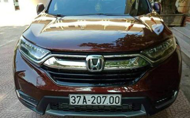 Trung tá CA nói bị vợ trách vì đi xe Honda CRV biển giả, hơn 1 tỷ đồng mua xe là nhờ bạn bè