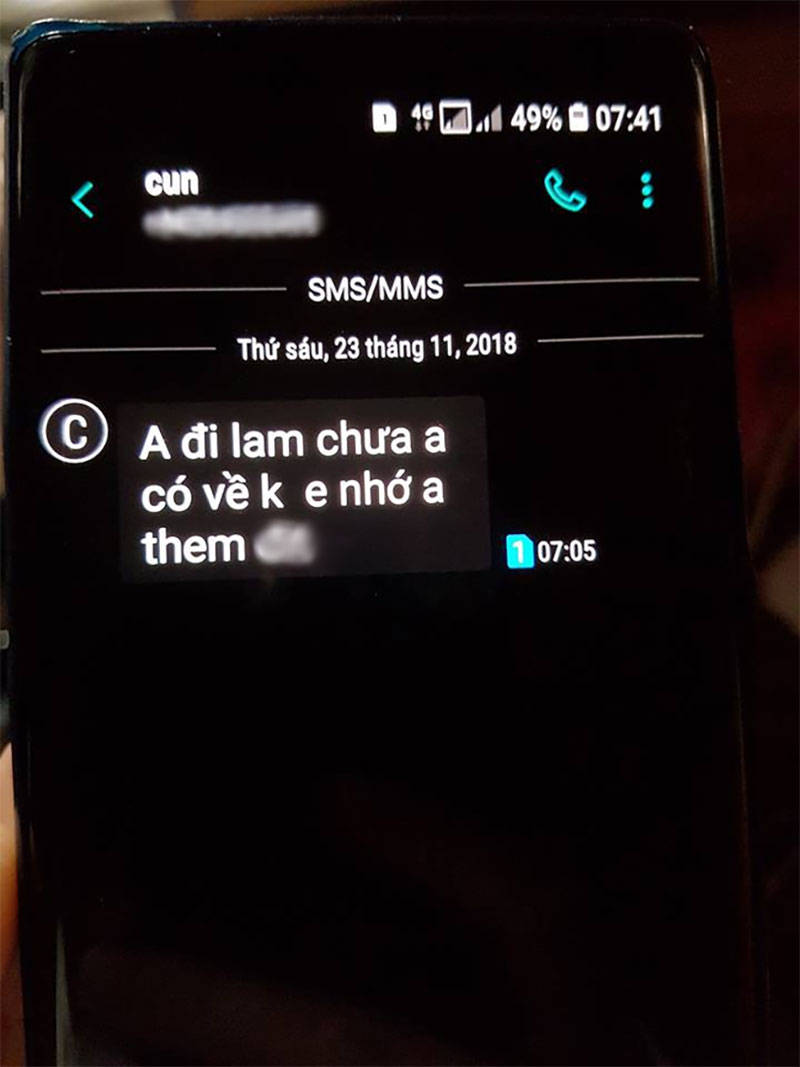 Bồ cũ của chồng thản nhiên nhắn tin gạ tình, vợ bầu được tư vấn cách xử lý siêu thông minh