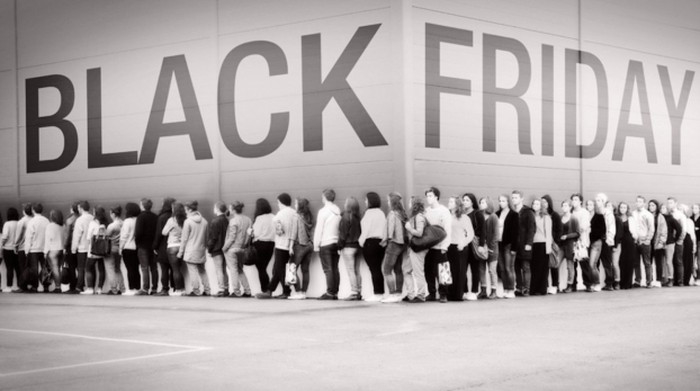 Black Friday tại Mỹ: 10 người chết, 111 người bị thương do chen lấn, ẩu đả lúc điên cuồng mua sắm Black Friday tại Mỹ: 10 người chết, 111 người bị thương do chen lấn, ẩu đả lúc điên cuồng mua sắm
