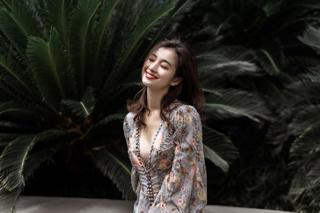 Công khai nâng vòng 1, Kỳ Duyên là người nghiện thả rông nhất?