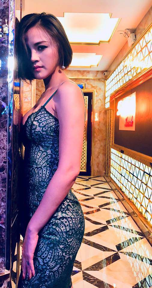 Đây là gái ngành tích cực khoe vòng 1 nhất Vbiz: khoe từ phim ra ngoài đời!