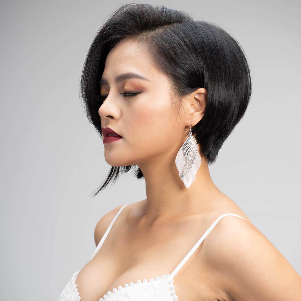 Đây là gái ngành tích cực khoe vòng 1 nhất Vbiz: khoe từ phim ra ngoài đời!