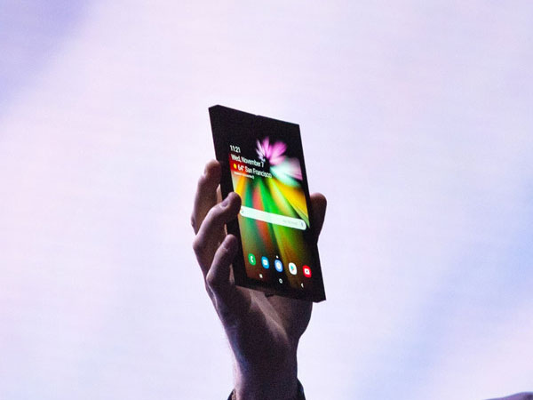 Chiếc Samsung Galaxy đắt chưa từng có ra mắt đầu 2019