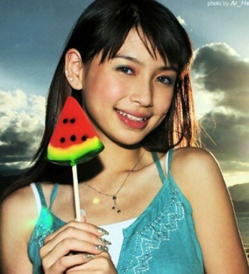 Angelababy: 10 năm nỗ lực vẫn mang danh cô gái trà xanh, cưới Huỳnh Hiểu Minh nhưng lại bị xem là kẻ thế thân Triệu Vy