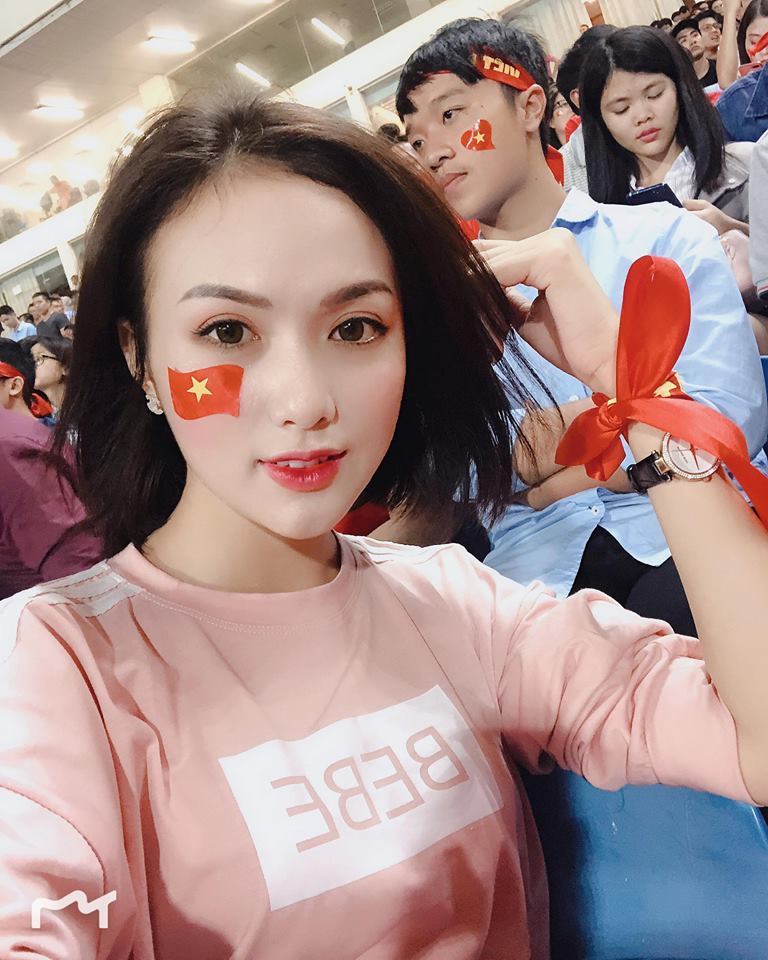 Bất ngờ với phần dự đoán tỉ số trận Việt Nam – Campuchia của các hotgirl